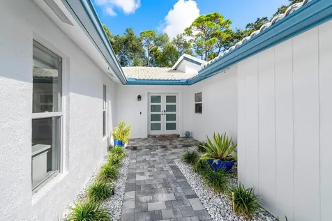 28 Woods Lane Boynton Beach FL 33436