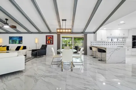 28 Woods Lane Boynton Beach FL 33436
