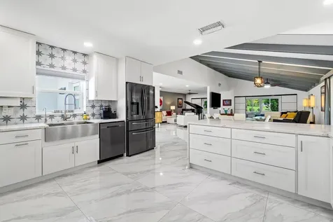 28 Woods Lane Boynton Beach FL 33436