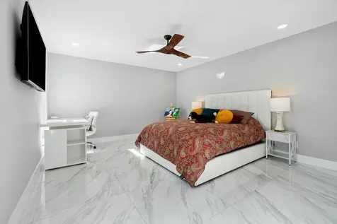 28 Woods Lane Boynton Beach FL 33436