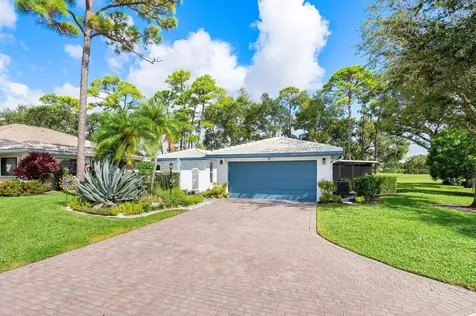28 Woods Lane Boynton Beach FL 33436