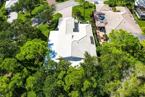 28 Woods Lane Boynton Beach FL 33436