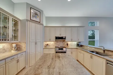 9867 Bluefield Drive Boynton Beach FL 33473