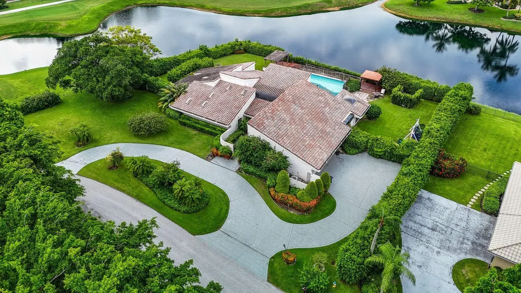 360 Glenwood Drive Delray Beach FL 33445