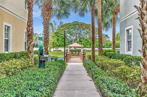 1124 Nw 18th Avenue Boca Raton FL 33486