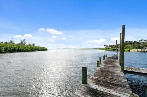 395 Live Oak Drive Vero Beach FL 32963