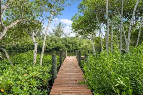 395 Live Oak Drive Vero Beach FL 32963