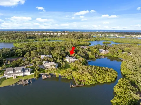 395 Live Oak Drive Vero Beach FL 32963