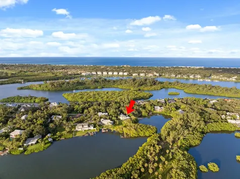 395 Live Oak Drive Vero Beach FL 32963