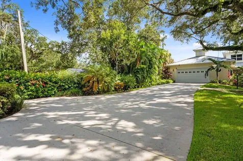 395 Live Oak Drive Vero Beach FL 32963