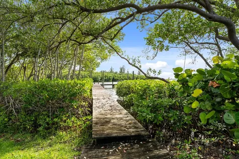 395 Live Oak Drive Vero Beach FL 32963
