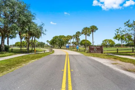40 Lancaster Road Boynton Beach FL 33426