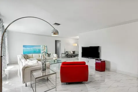 7001 Ne 7th Avenue Boca Raton FL 33487