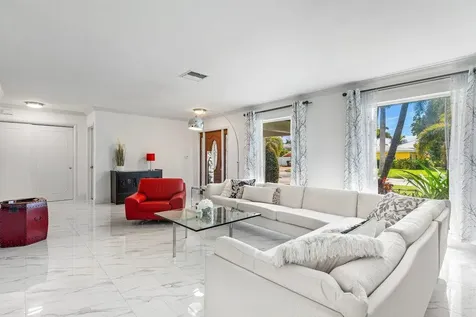 7001 Ne 7th Avenue Boca Raton FL 33487