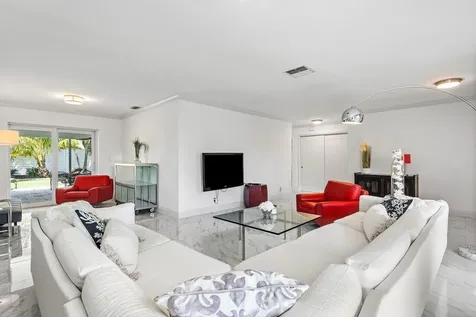 7001 Ne 7th Avenue Boca Raton FL 33487