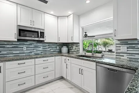 7001 Ne 7th Avenue Boca Raton FL 33487