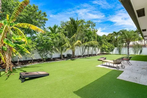 7001 Ne 7th Avenue Boca Raton FL 33487