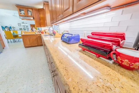 304 S Delaney Avenue Avon Park FL 33825