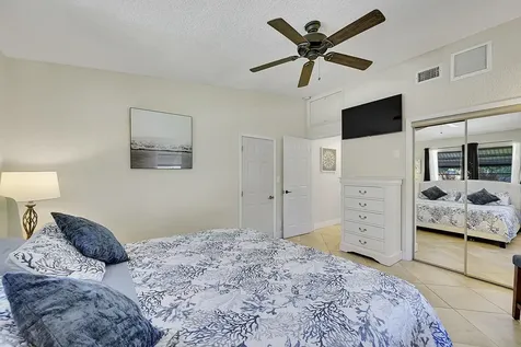 228 Sw 8th Avenue Boynton Beach FL 33435