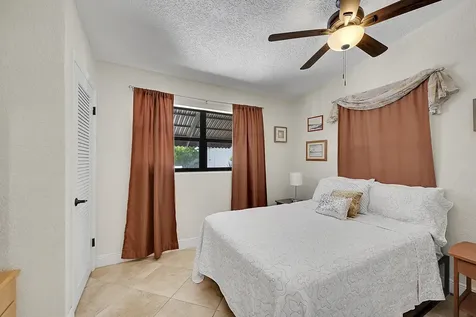 228 Sw 8th Avenue Boynton Beach FL 33435