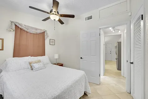 228 Sw 8th Avenue Boynton Beach FL 33435