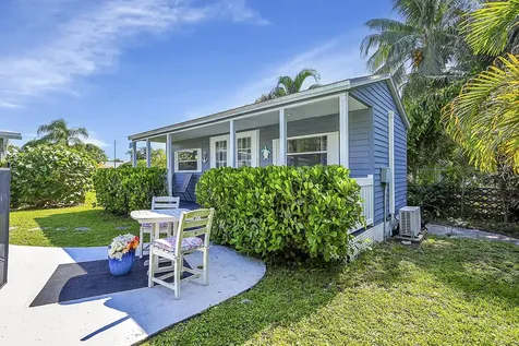 228 Sw 8th Avenue Boynton Beach FL 33435
