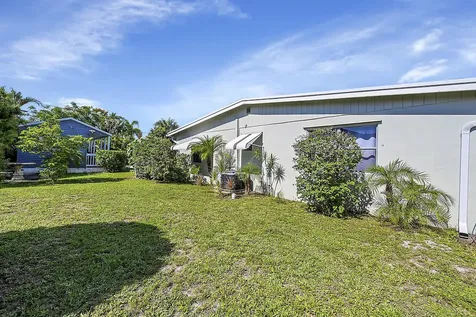 228 Sw 8th Avenue Boynton Beach FL 33435