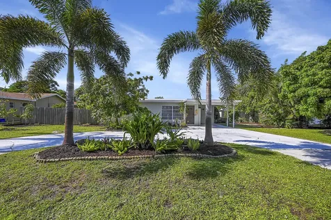 228 Sw 8th Avenue Boynton Beach FL 33435
