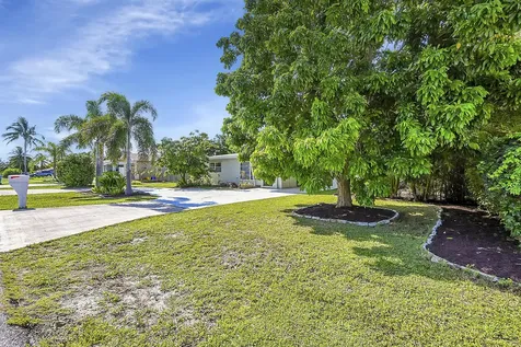 228 Sw 8th Avenue Boynton Beach FL 33435