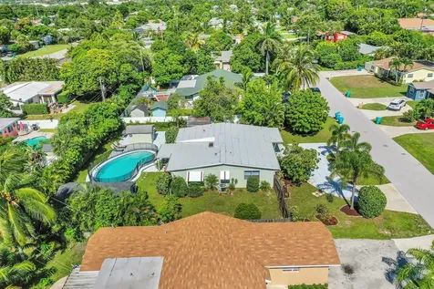 228 Sw 8th Avenue Boynton Beach FL 33435