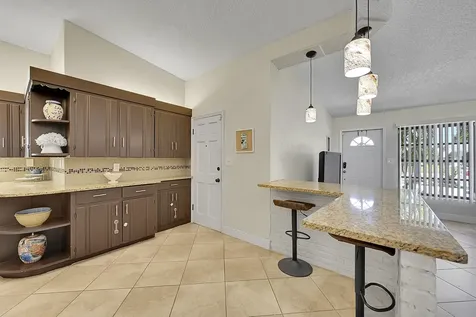 228 Sw 8th Avenue Boynton Beach FL 33435