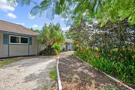 9405 102nd Place Boynton Beach FL 33473