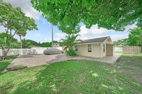 5271 Wallis Road Royal Palm Estates FL 33415