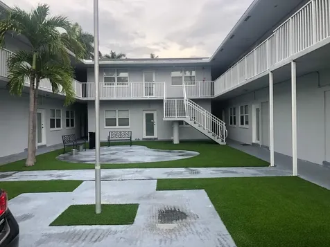 930 N 14th Court Hollywood FL 33020