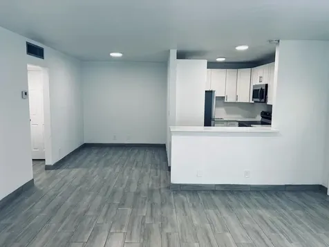 930 N 14th Court Hollywood FL 33020