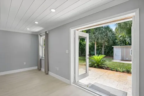 136 Nw 10th Street Boca Raton FL 33432