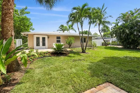 136 Nw 10th Street Boca Raton FL 33432