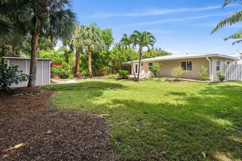 136 Nw 10th Street Boca Raton FL 33432