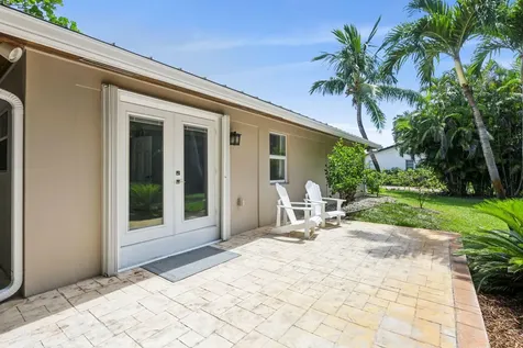 136 Nw 10th Street Boca Raton FL 33432