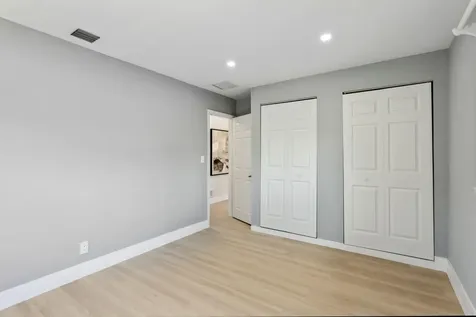 136 Nw 10th Street Boca Raton FL 33432