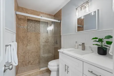 136 Nw 10th Street Boca Raton FL 33432