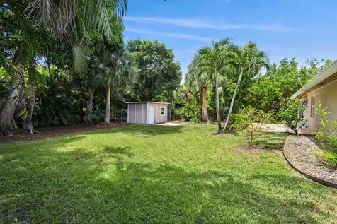 136 Nw 10th Street Boca Raton FL 33432