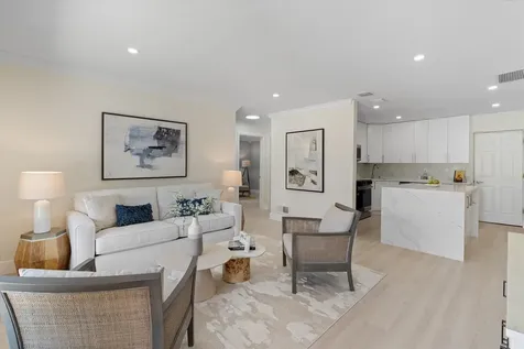 136 Nw 10th Street Boca Raton FL 33432