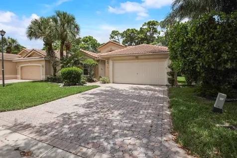 6519 Lucaya Avenue Boynton Beach FL 33437