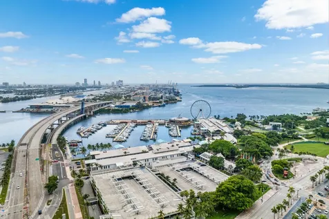 601 Ne 1st Avenue Miami FL 33132