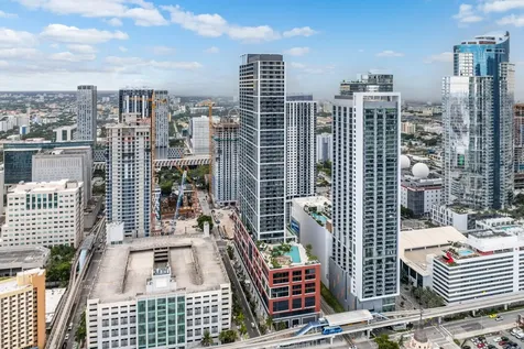 601 Ne 1st Avenue Miami FL 33132