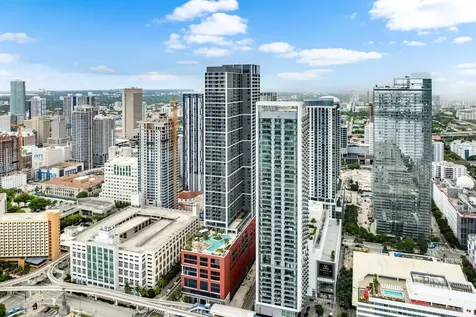 601 Ne 1st Avenue Miami FL 33132