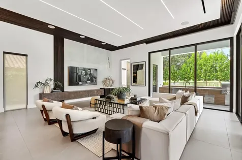 117 Thatch Palm Cove Boca Raton FL 33432