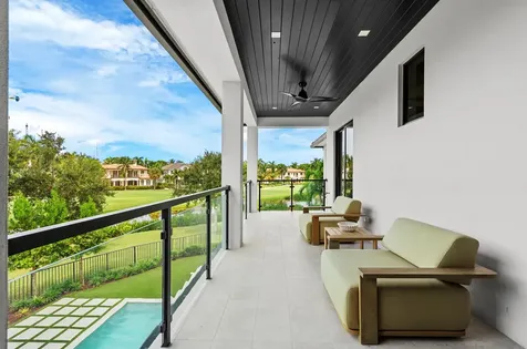 117 Thatch Palm Cove Boca Raton FL 33432