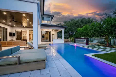 117 Thatch Palm Cove Boca Raton FL 33432